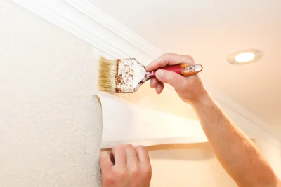 Pose de papier peint à Lumeau — revêtements muraux et toiles de verre